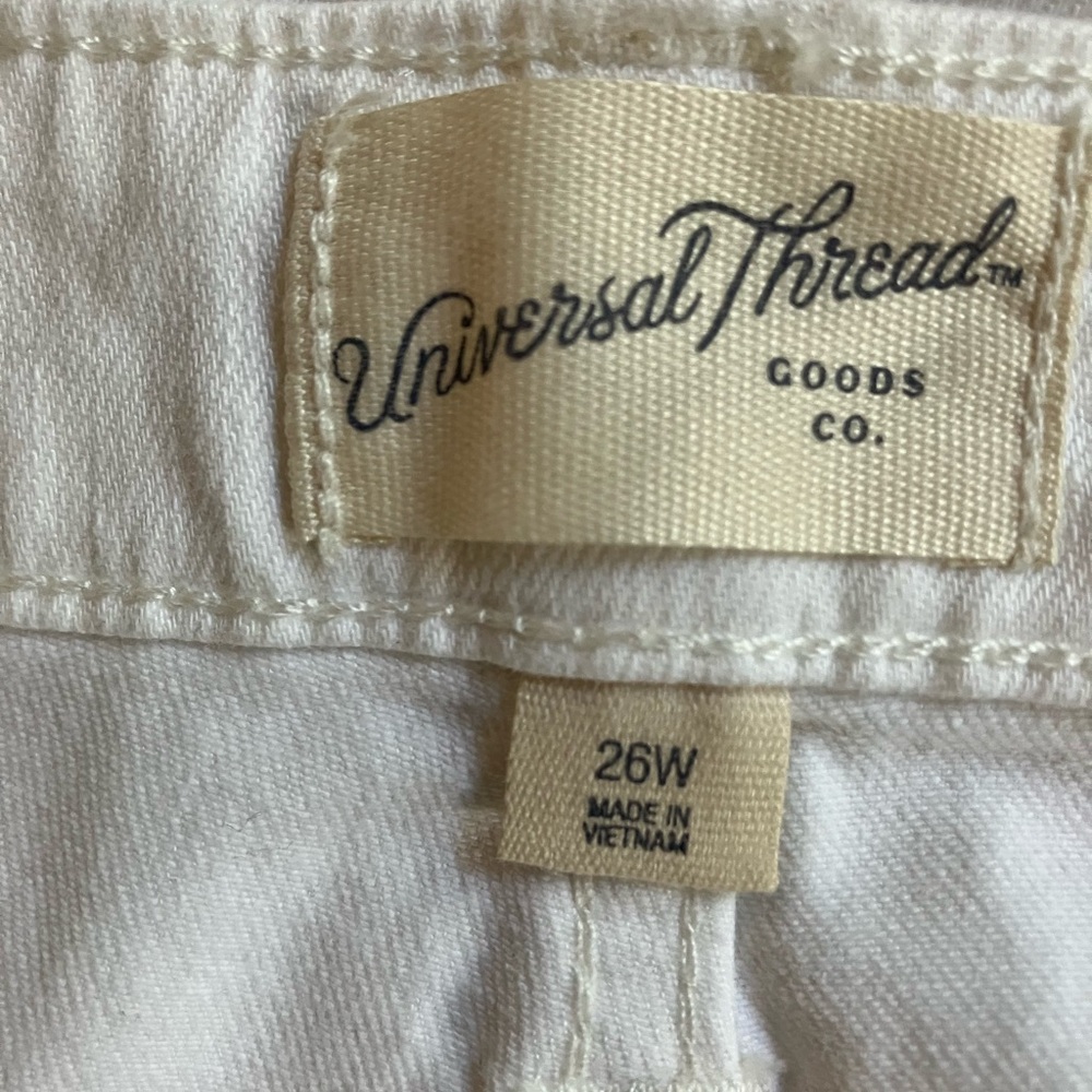 Shorts - Picture 4 of 7
